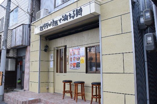 【世界が麺で満ちる時 富雄店／奈良市】大阪の有名店が富雄に進出！スッキリ爽やかラーメンを堪能せよ