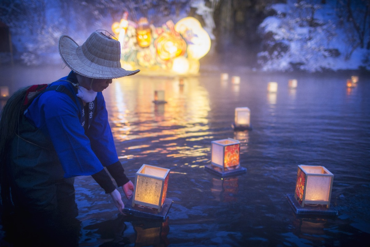 青森屋｜絶景雪見露天「ねぶり流し灯篭」が登場