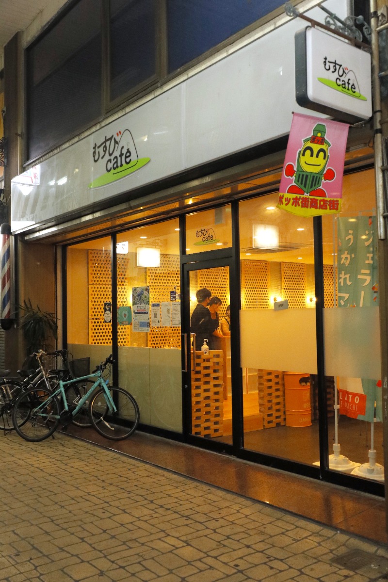 【街ネタ／よふかしcafe（徳島市寺島本町西）】木曜夜だけ出現する炙りチーズケーキ専門店は、学生運営の夜カフェだった