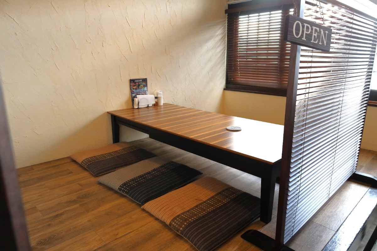 《大福ハンバーグ》黒毛和牛のハンバーグはジューシーな肉感たっぷり！