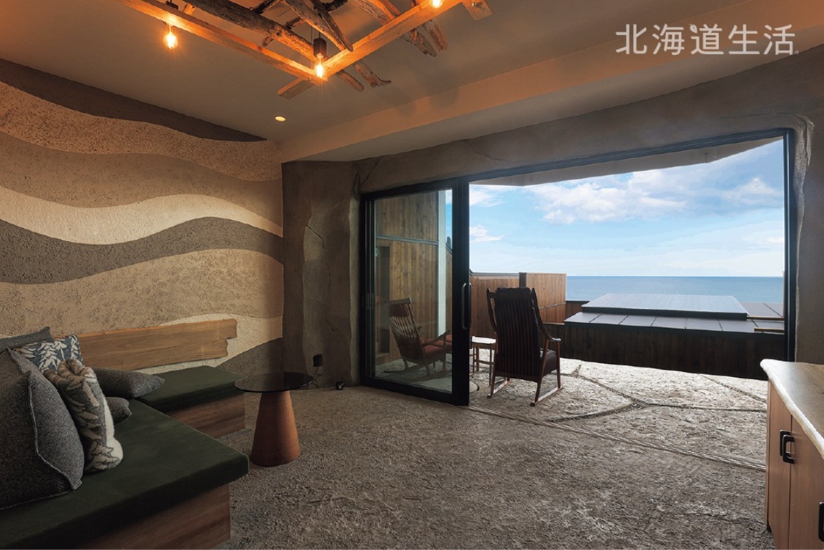 絶景の宿|テラス付き客室も誕生、海を眺めるための一軒。