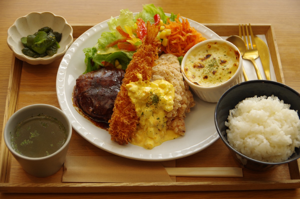 《Bini Cafe（ビニカフェ）》個室＆座敷あり！小さな子ども連れにうれしいカフェが県西部に誕生しましたっ