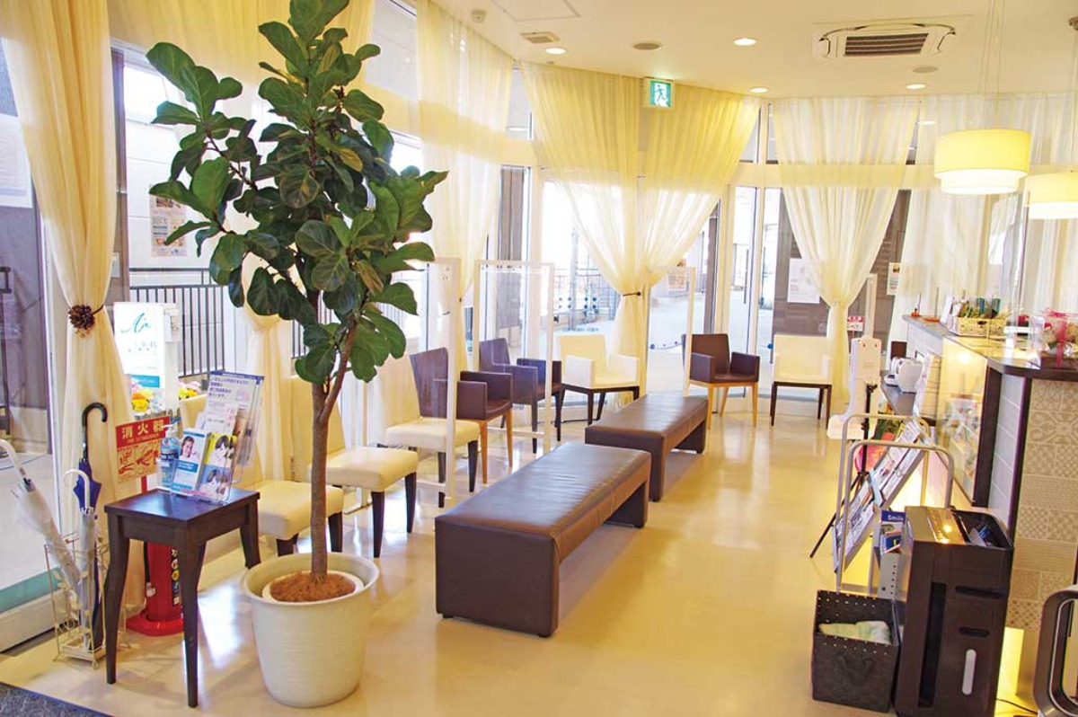 アイル歯科クリニック【bibibi 2026 Spring】新年度こそ ホワイトニングで印象アップ！