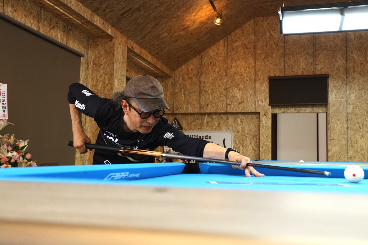 ≪Billiards & Cafés T's base≫ 新登場！ ビリヤードを楽しむ、憩いの場所
