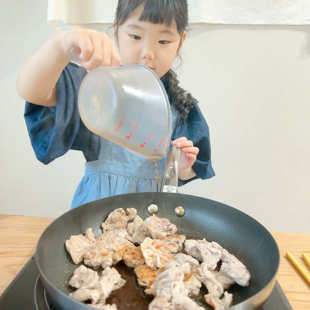 【お料理レシピ】お肉でお祝いケーキ/cotocotoみさき先生の「親子でつくろう!はじめてキッチン」