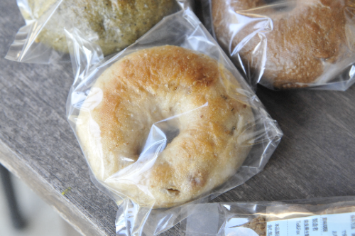【自家製天然酵母パン 樸木（あらき）／生駒郡安堵町】素朴なたしかな味わい。人気の味をお取り寄せで