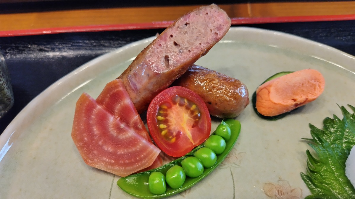 やぎさん取材日記|「海の家」で「やまの会」の朝ごはん