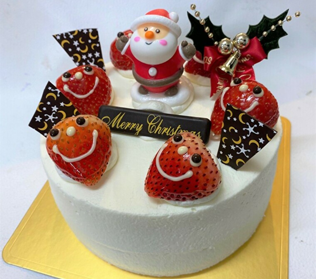 【奈良クリスマスケーキ2022｜洋菓子工房Ub｜大和高田市】サンタもバンザイするクリスマスケーキ