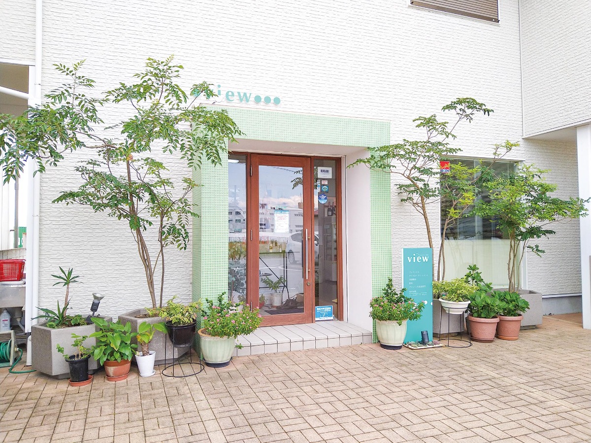 Cosmetic salon view(ビュー)【bibibi 2025 Winter】“座るだけ”で理想のボディライン!? 筋肉と脂肪の両方にアプローチ