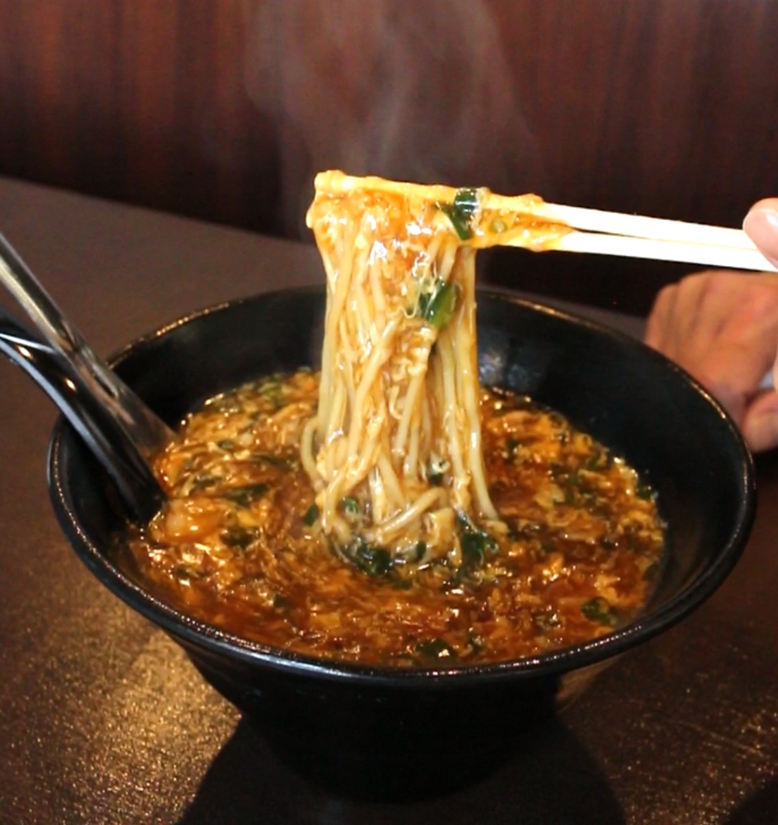 《らーめん瀧元》アレンジ無限の“あんかけ”ラーメン。自分好みの黄金比を探せ！