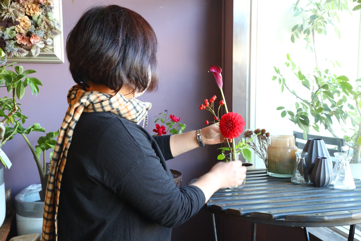 【徳島の花屋さん】VIOLA flower concept design（ヴァイオラ／徳島市国府町）元気をチャージ！気分がアガる情熱の赤