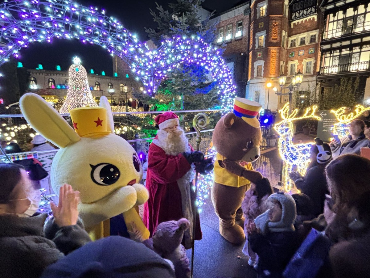 サンタさんも登場！白い恋人パークのイルミ点灯式へ行ってきた