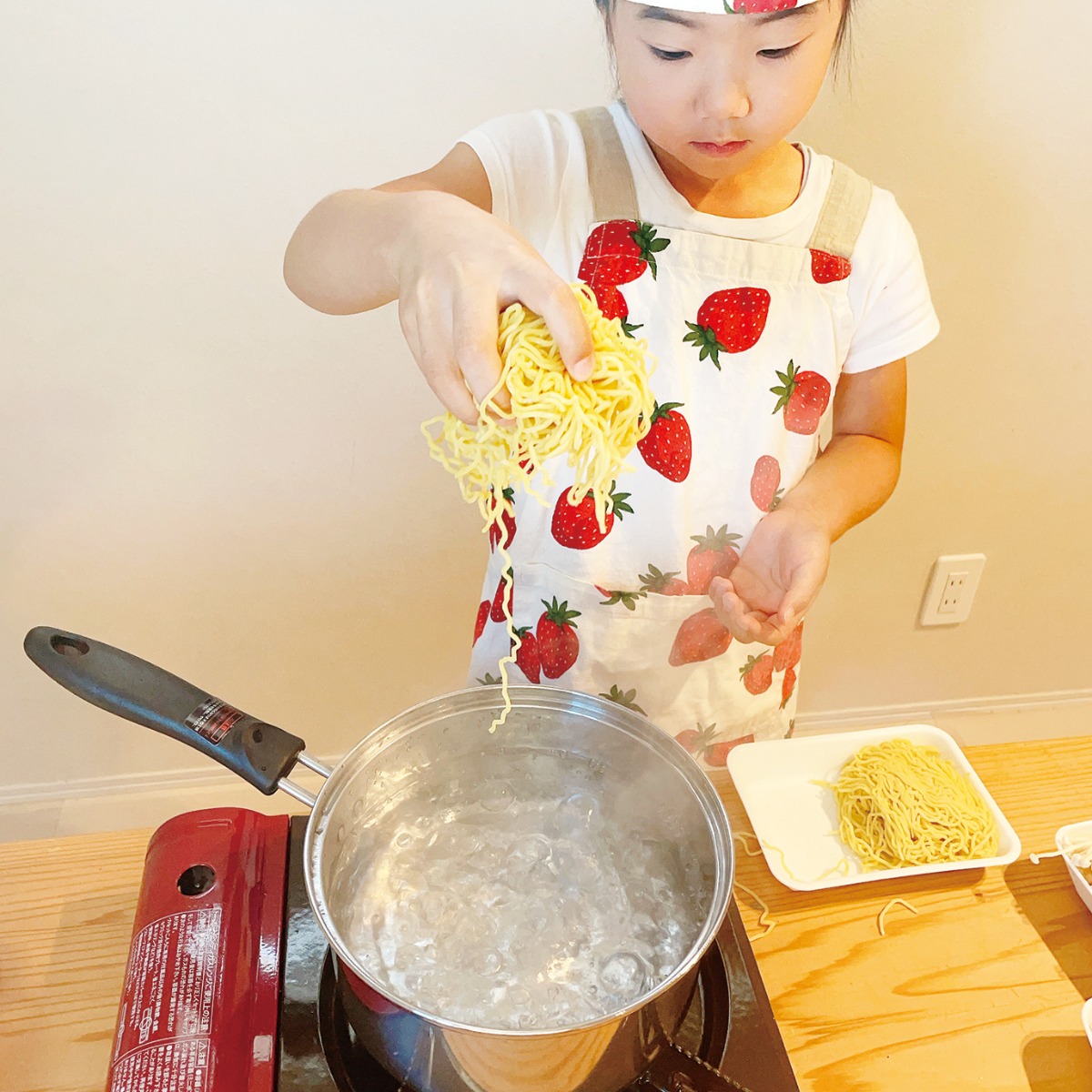 【お料理レシピ】きのこたっぷり味噌ラーメン／cotocotoみさき先生の「親子でつくろう！はじめてキッチン」