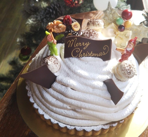 本格フランス菓子店の味わい深いクリスマスケーキ【Pâtisserie ANANDA（パティスリーアナンダ)／宇陀市】