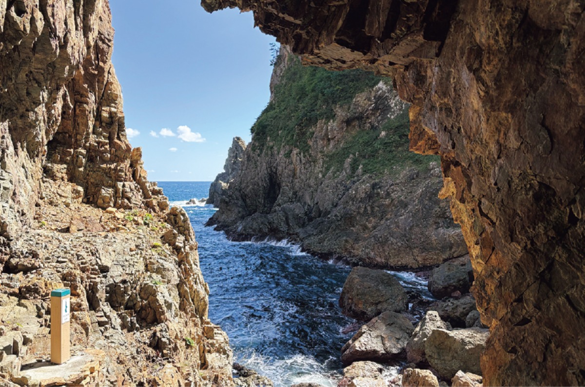 南北海道から北東北へ｜田野畑村　断崖絶壁の美しい海岸線が続く､ 三陸海岸を代表する景勝地