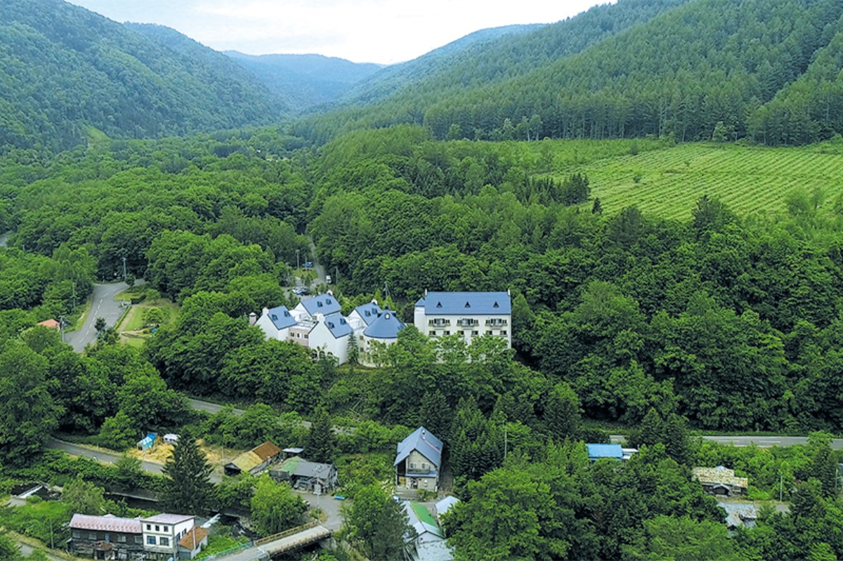 オホーツク特集|森に佇むスパリゾート「マウレ山荘」で温泉&グルメ!