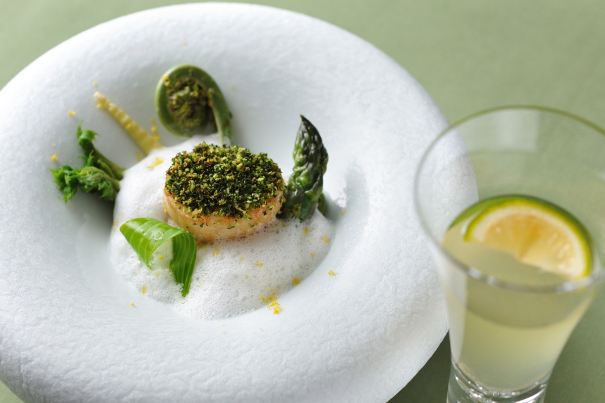 北海道の春を味わい尽くす！リゾナーレトマムの至福のディナー