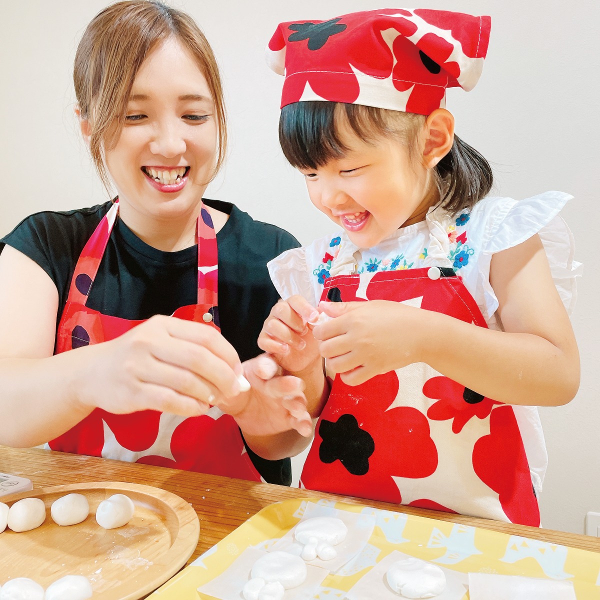 【お料理レシピ】ヨーグルト風味のお月見団子とマンゴーソース／cotocotoみさき先生の「親子でつくろう！はじめてキッチン」