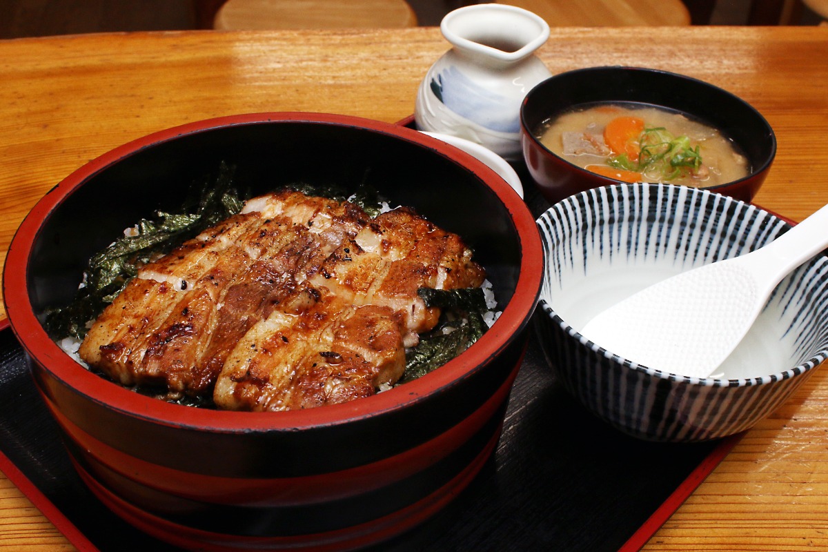 【まいにちランチvol.35】源喜亭（石井町）／だいすき肉ランチ