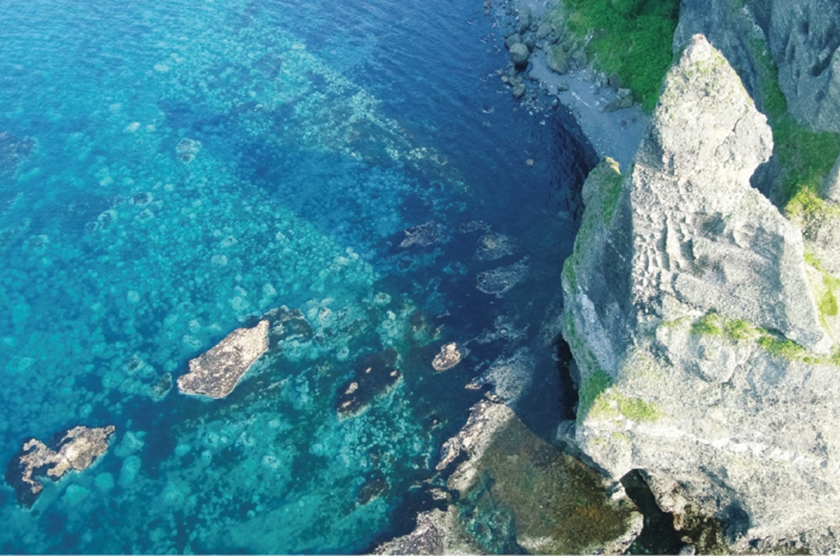 絶景と味覚の旅路、 積丹半島ブルーライン|北海道大人の旅ガイド2025