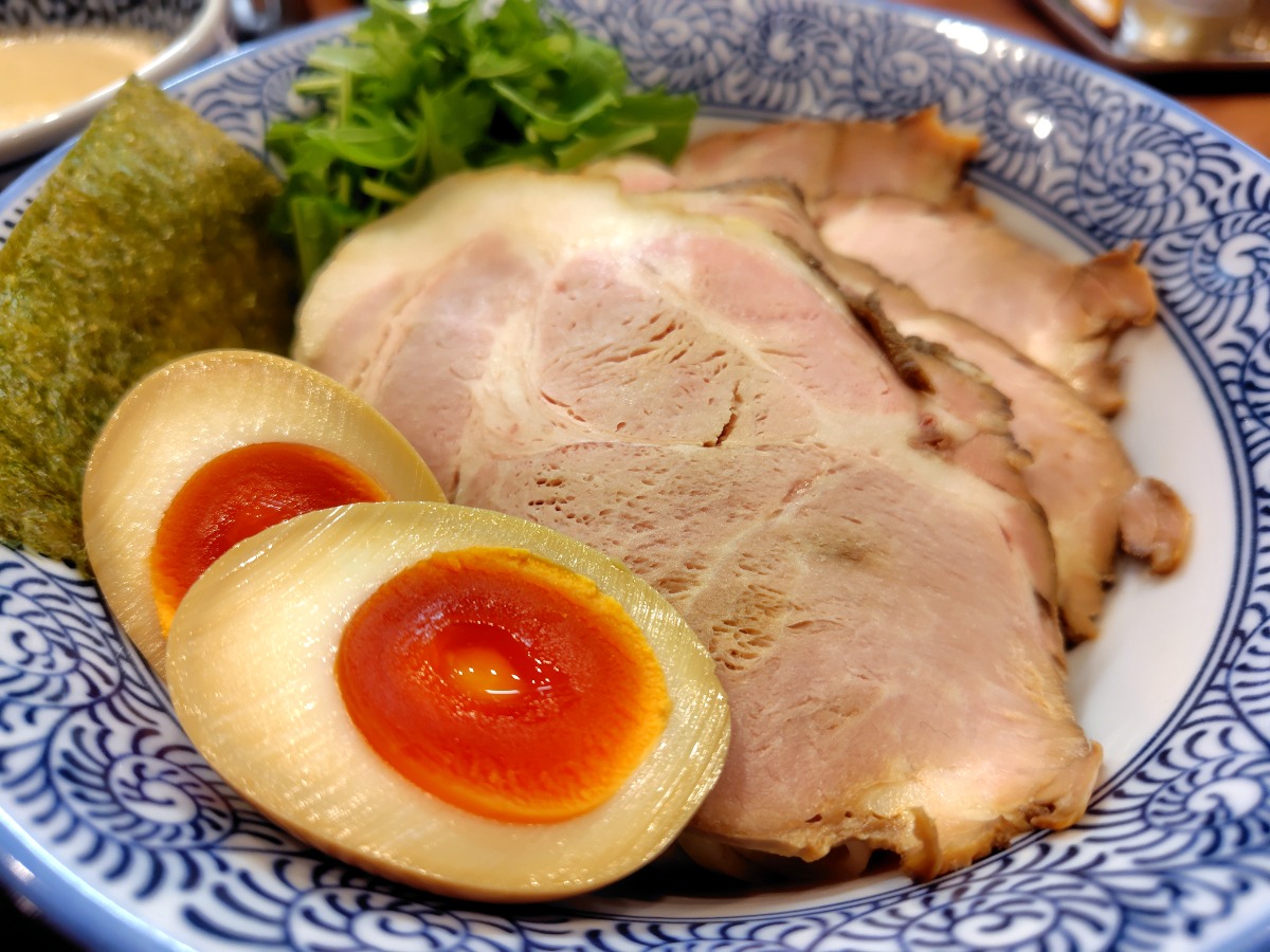 食欲の秋にあの人気ラーメン店の新店が天理にオープン! ファミリー客にも優しい話題の行列店を直撃!