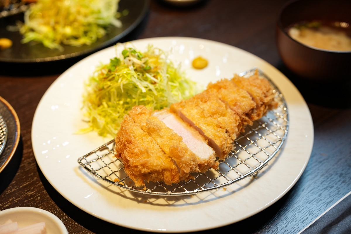 【新店】ビブグルマン獲得店がプロデュース!豪華ミックスフライがおすすめ! | とんかつ清善