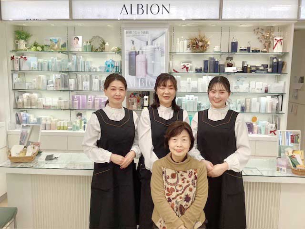 化粧品 心と美の交差店 マルエ【bibibi 2026 Summer】プロと一緒に見つける 自分らしい美しさ