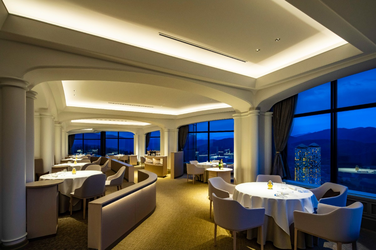 冬のトマムで味わう蟹と大地の美食体験