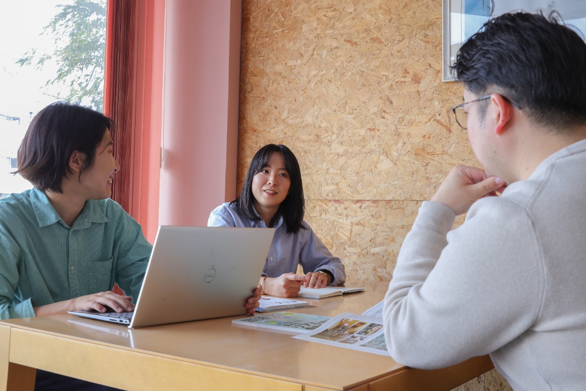 【徳島の求人／株式会社あわわ】新しい仲間を募集中！／編集・制作・提案型営業｜転職・新卒・未経験者歓迎
