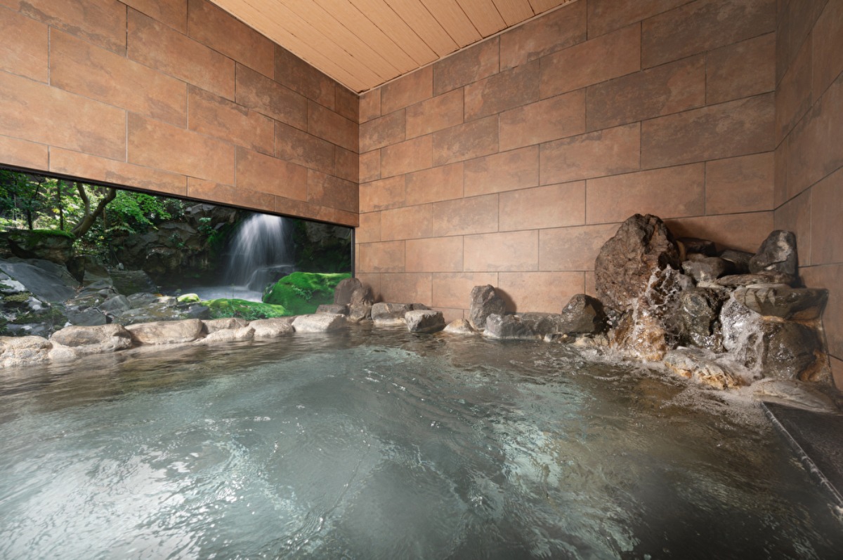 天然温泉やサウナも人気！古都・奈良にふさわしい趣あるホテル【奈良ロイヤルホテル｜奈良県奈良市】