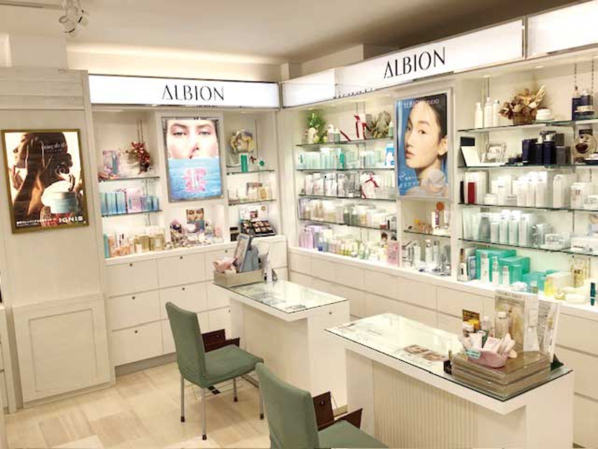 化粧品 心と美の交差店 マルエ【bibibi 2025 Summer】美容のプロと一緒に自分らしい「キレイ」を叶えよう