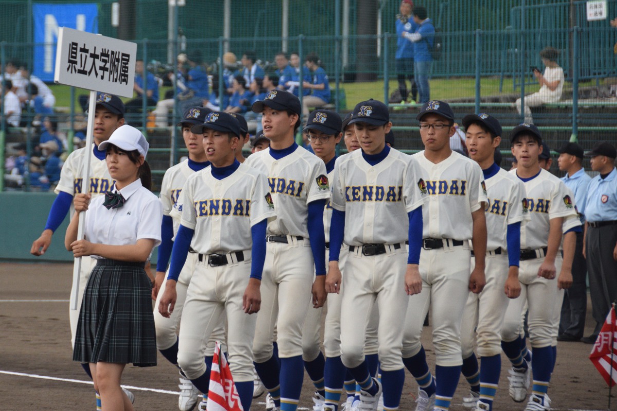 天理高校 野球部 ユニフォーム - ウェア