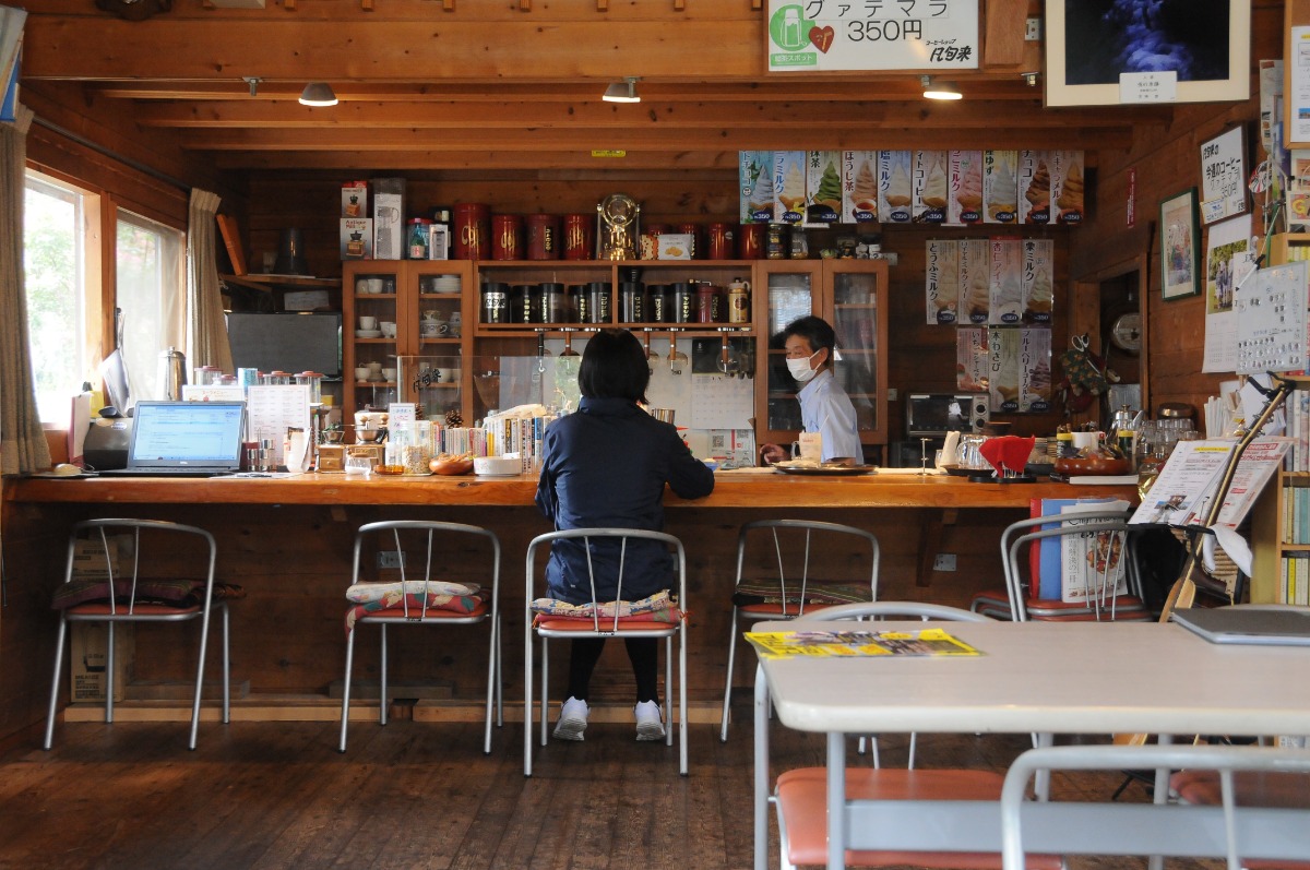 吉野の個性派喫茶店でゆったり時間を楽しもう【コーヒーショップ凡句来｜吉野町】