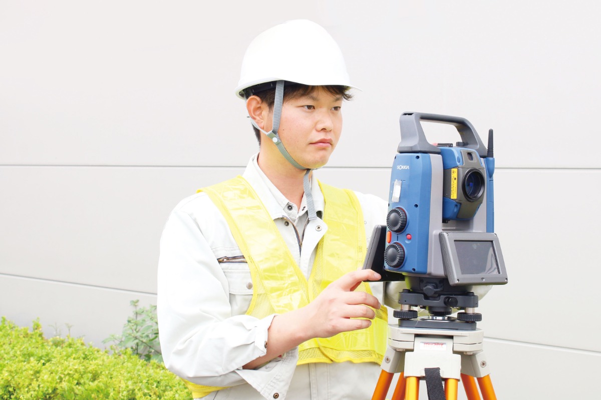 「MoveOn！2023」徳島の仕事紹介＿建設・機械・車編　徳島県でリアルで働く人にインタビュー