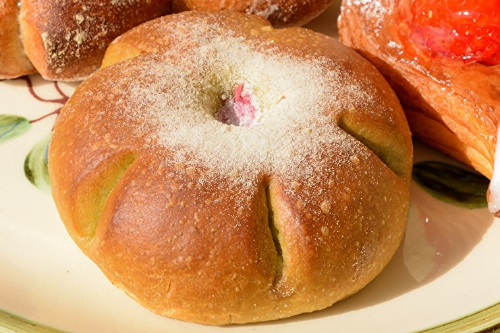 【boulangerie Petit Bouquet（ブーランジュリ プチ ブーケ）／天理市】小さな"とっておき"が揃う、天理の人気パン屋