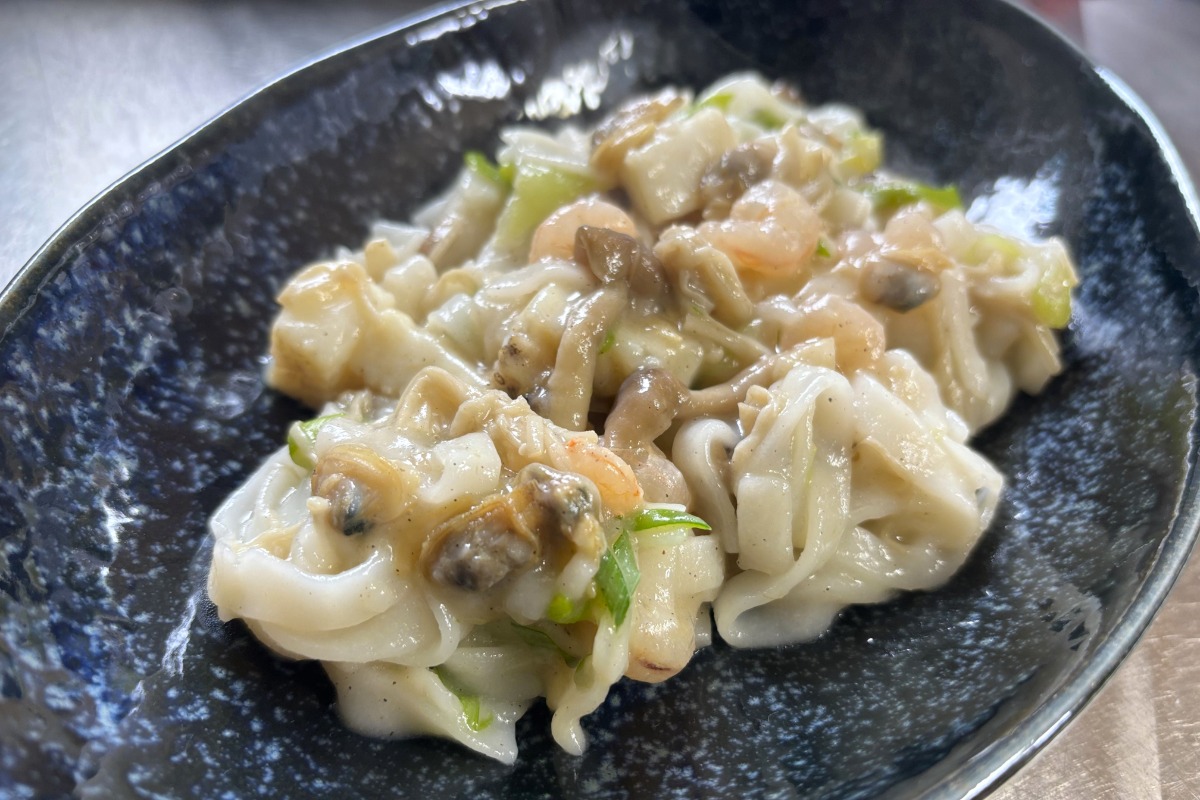 道南のまちの新・美食ブランド『十八番』シリーズの米麺を実食！