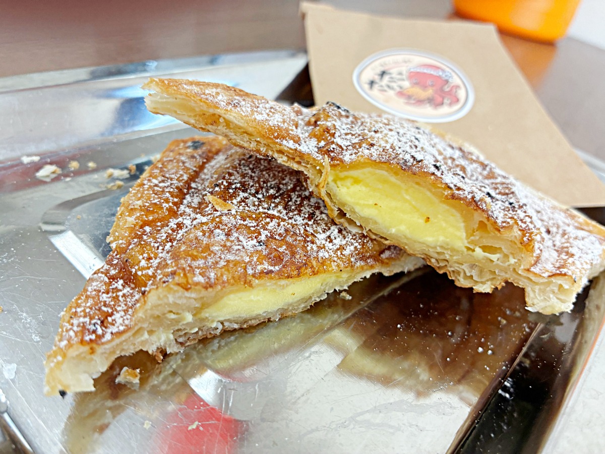 《たこ焼き･たい焼き専門店　たこたい》また食べたくなる一舟と一匹。しょっぱいも甘いも、まとめてどうぞ！