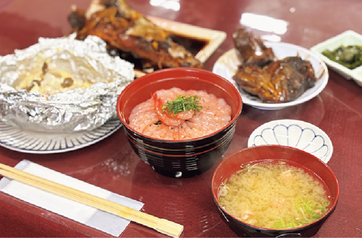 南北海道から北東北へ｜鹿部町　道南屈指の豊かな温泉と、 三つの漁場に恵まれたまち。