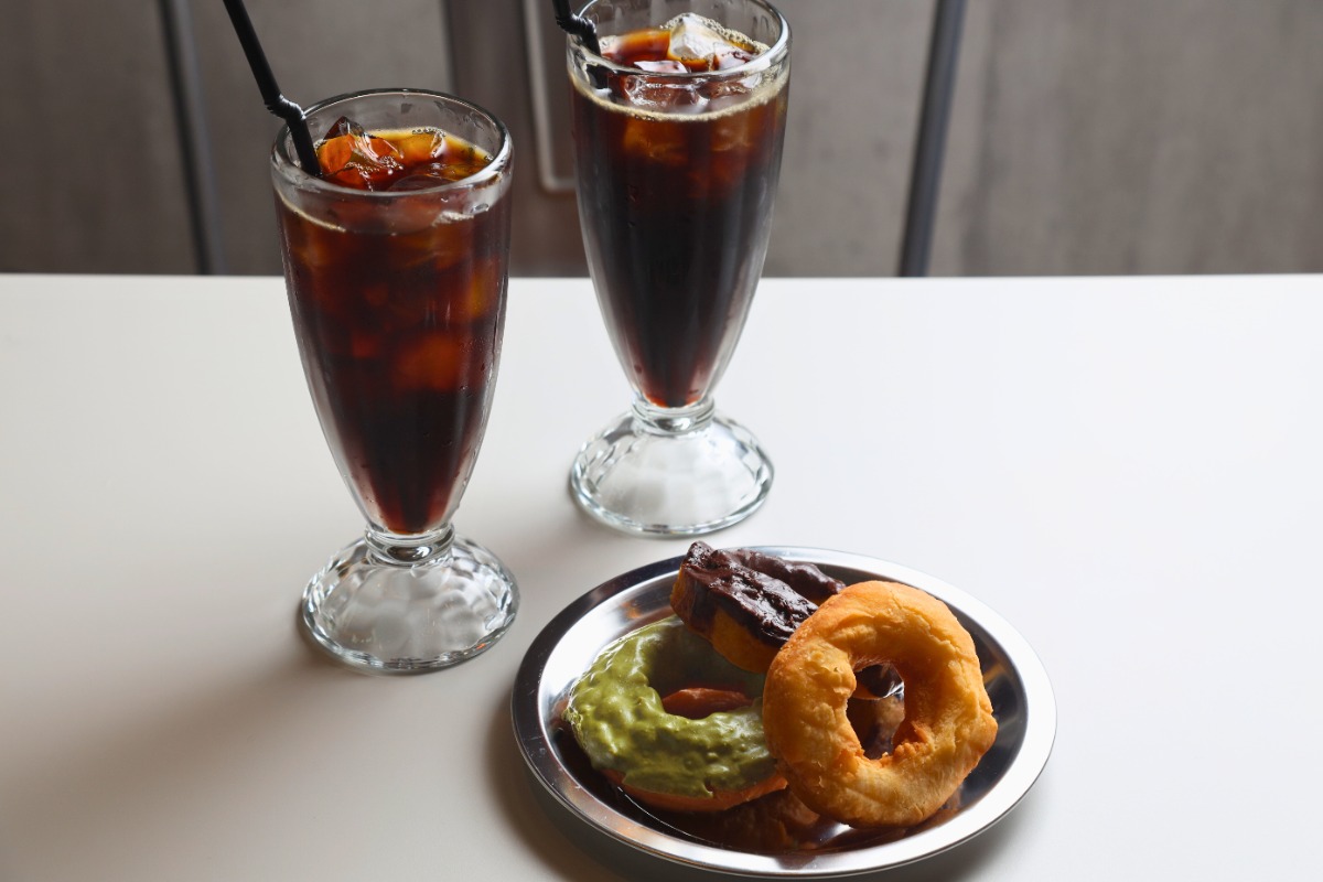 《over easy》気分はアメリカンダイナー、ランチもドーナツもコーヒーもこだわりづくし【徳島カフェ】