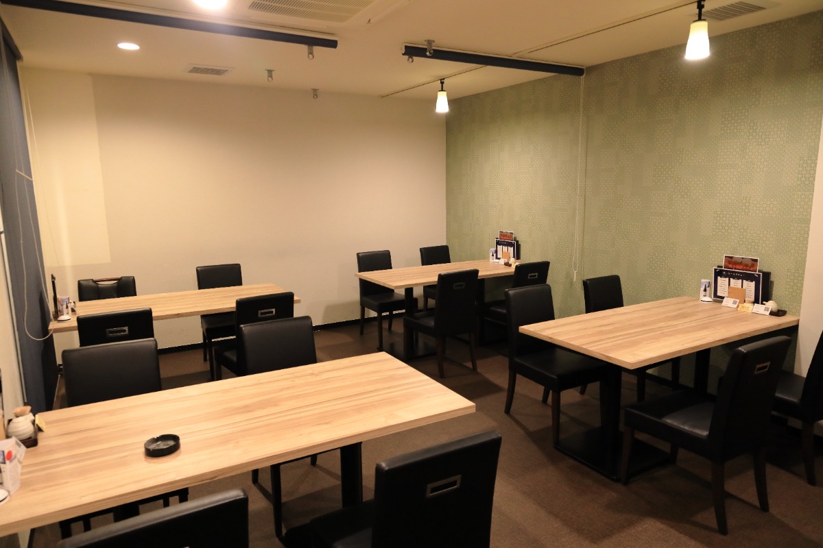 《酒と肴とDINING 諒（まこと）》翌5:00まで営業している『諒』は酒場難民の拠りどころ！？