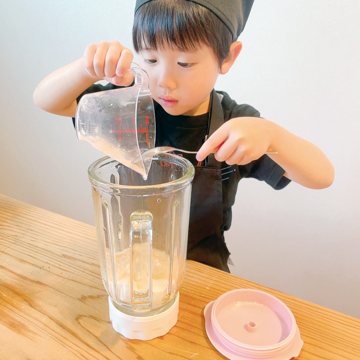 【お料理レシピ】豆腐と甘酒のベリーリボンアイス／cotocotoみさき先生の「親子でつくろう！はじめてキッチン」