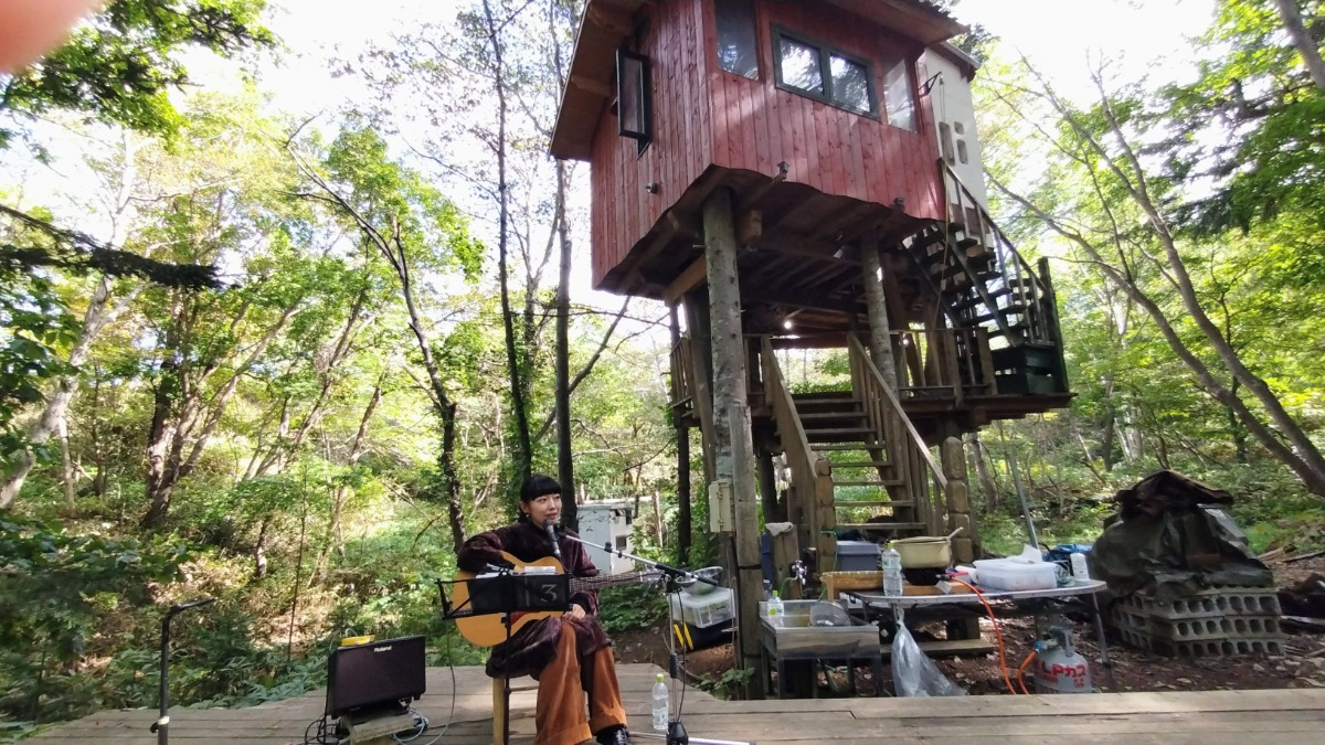 札幌の小さな森で、手打ちそばと、chimaの歌♪