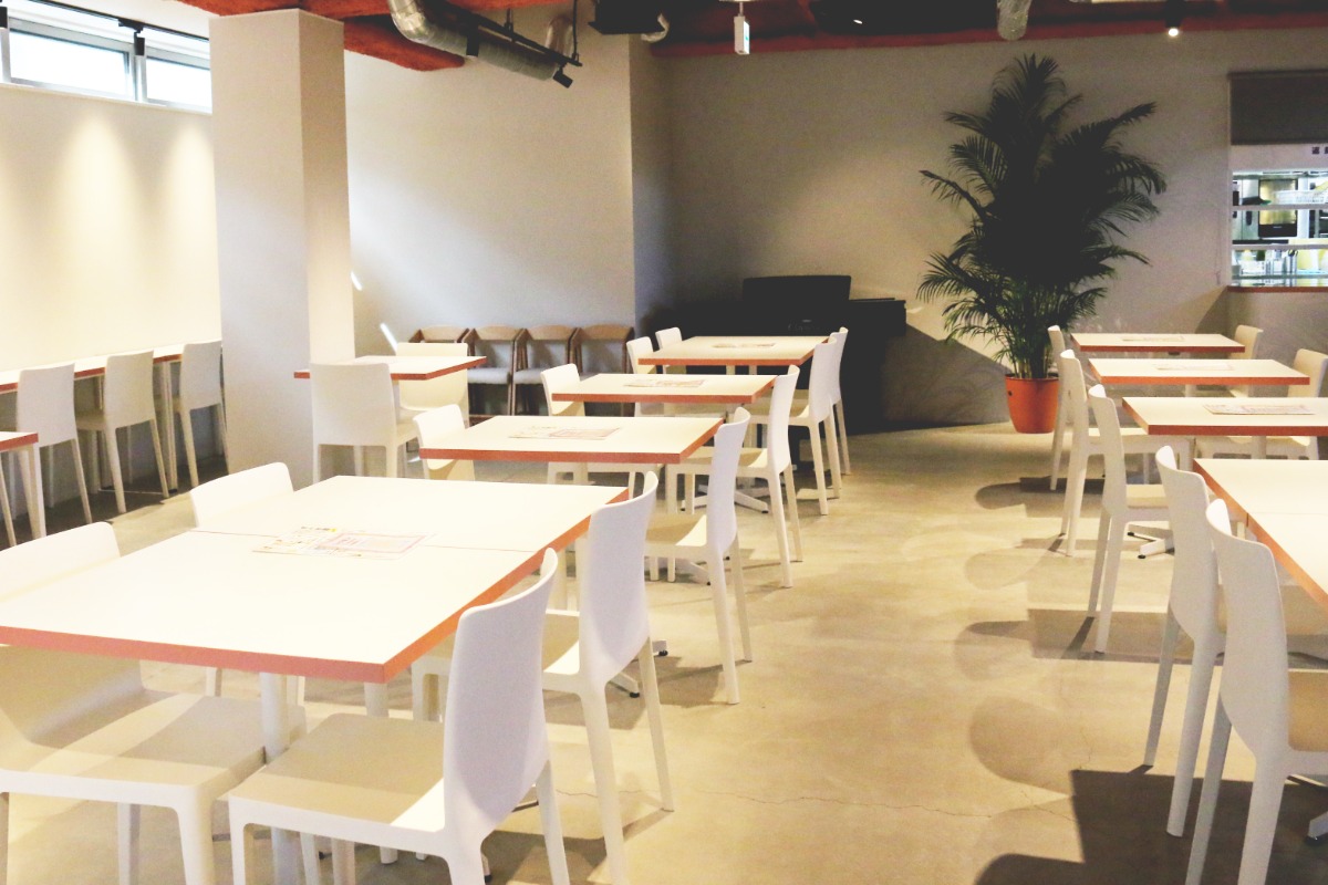 《ジャズミン》一度では味わいきれない！通うほどに愛されるお店