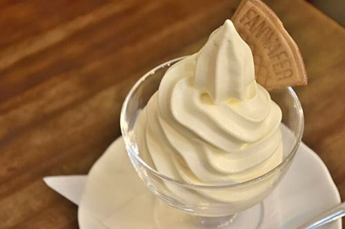 【優香里（ゆうかり）／喫茶店／奈良市】甘いもの好きにこそ食べて欲しい！喫茶店のソフトクリーム