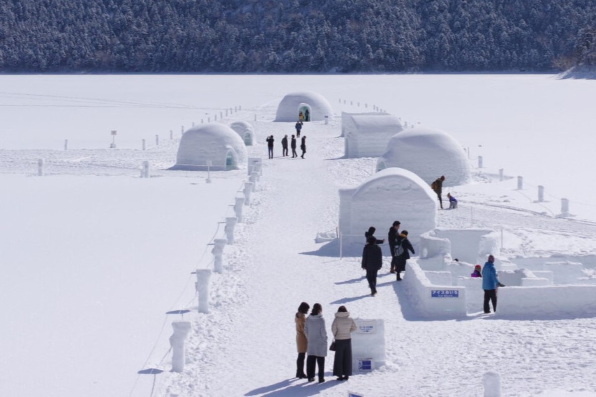 湖の氷上の村「しかりべつ湖コタン」が今冬も1月25日より出現！