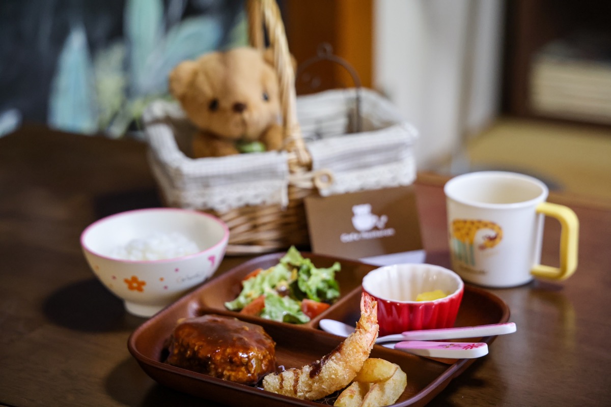 【新店】奈良県で雑貨と絵本とこだわりのコーヒーを｜カフェ モカロン