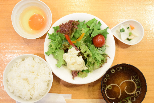 【農園直送レストラン 古都華／奈良市】これぞ日本の朝ごはん！駅近モーニング