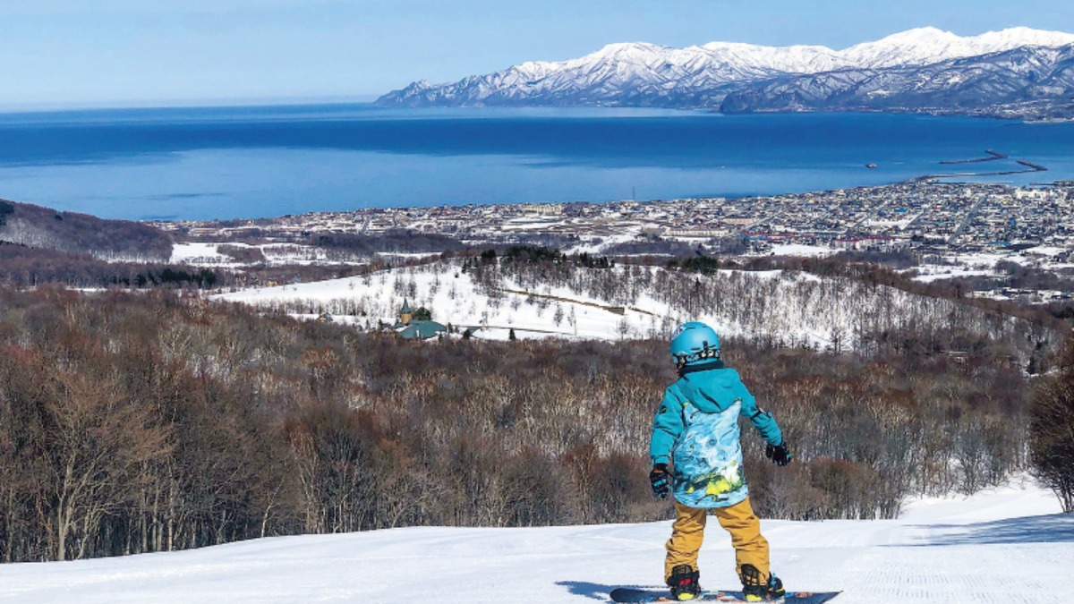 北海道移住・秋｜海と山の絶景が日常に。全世代が笑顔で暮らすまち