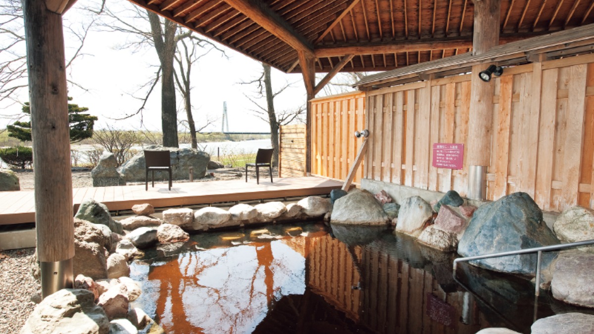 モール温泉と十勝の美食、穏やかな時間に心を和ませて　－観月苑－｜北海道大人の旅ガイド2025