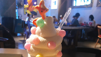 【CAFÉ ETRANGER NARAD（カフェ エトランジェ・ナラッド）／奈良市】おいりが可愛いソフトクリーム